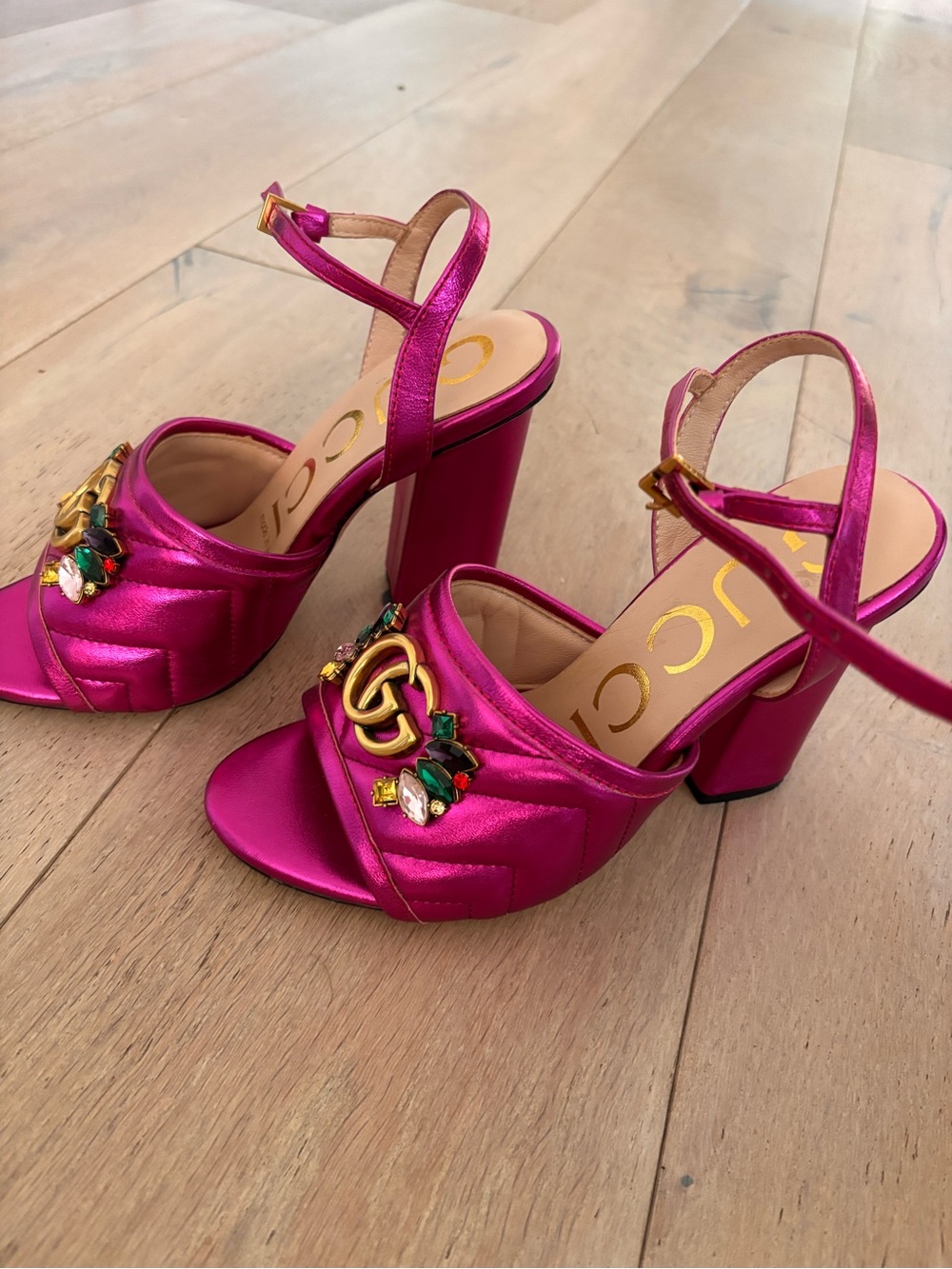 Gucci Metallic Fuchsia Block Heel Sandals with Jeweled Double-G